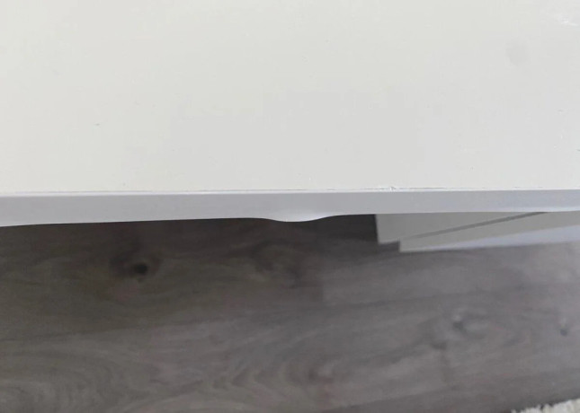 predam-biely-pisaci-pracovny-stol-ikea-malm-big-4
