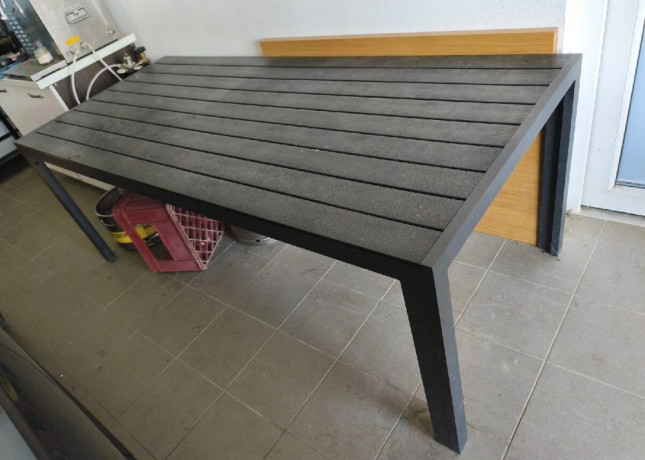 zahradny-stol-xl-big-0