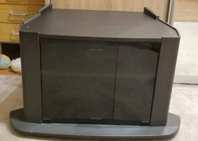 stolik-pod-televizor-big-0