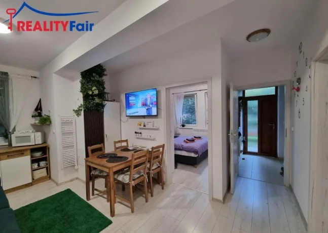 predaj-zrekonstruovaneho-2i-bytu-donovaly-big-4