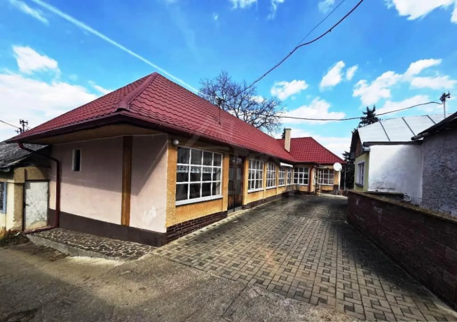 priestranny-rodinny-dom-s-velkorysym-pozemkom-dolny-bad-big-1