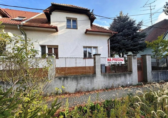 stary-dom-s-dusou-caka-na-novy-zivot-v-jednej-z-najkrajs-big-0