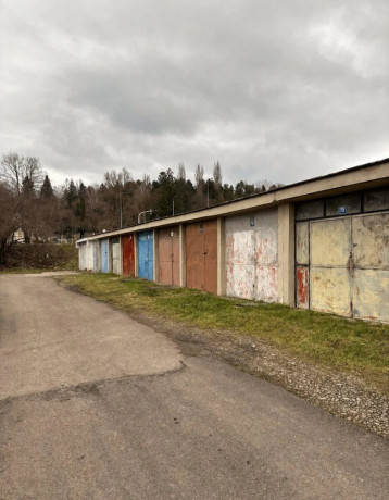 murovana-garaz-pod-juhom-trencin-big-1