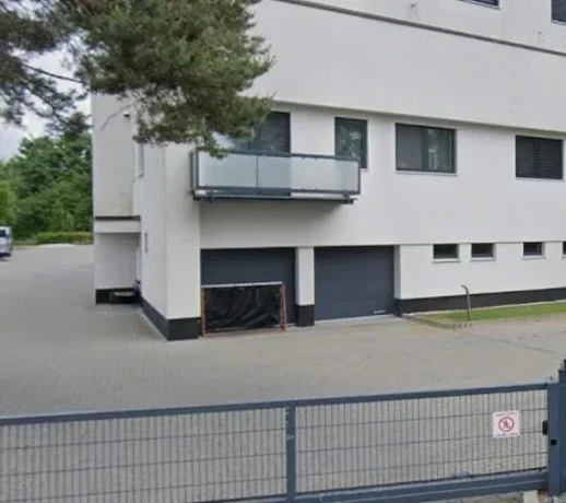 garaz-na-predaj-v-exkluzivnej-casti-mesta-piestany-big-0