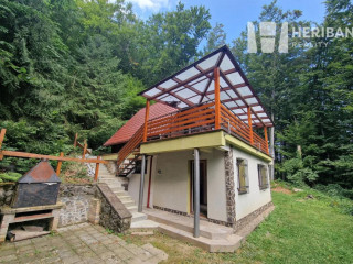 3izbmurovana-chata-pri-jazere-21arpozemok-bukovec