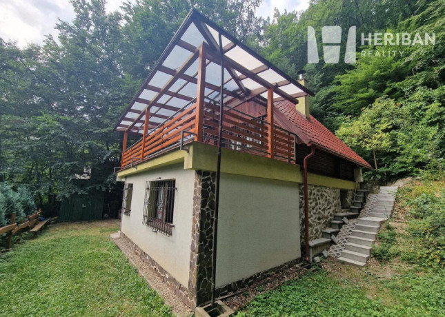 3izbmurovana-chata-pri-jazere-21arpozemok-bukovec-big-2