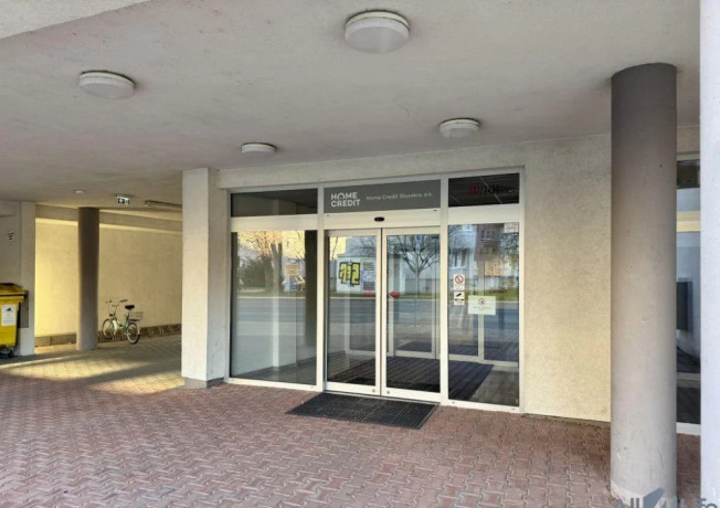 absolutio-office-piestany-komercna-nehnutelnost-v-centre-pie-big-3