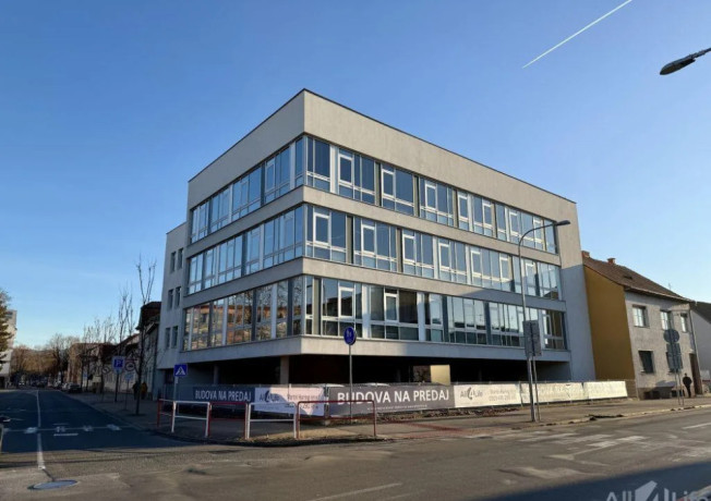 absolutio-office-piestany-komercna-nehnutelnost-v-centre-pie-big-0