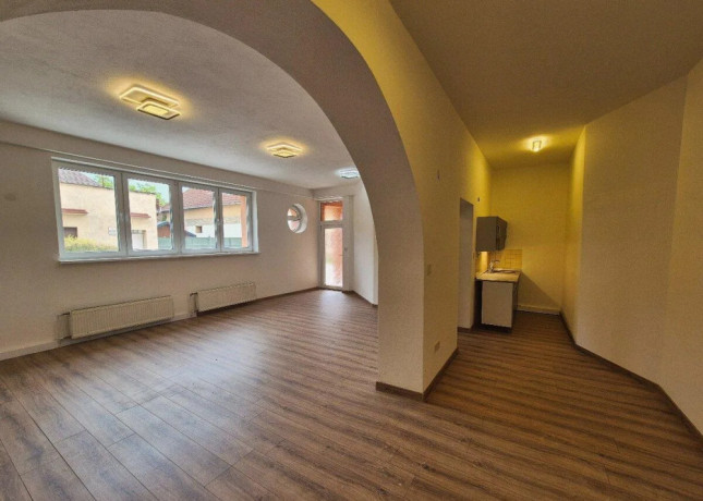 nebytovy-priestor-na-predaj-centrum-levice-7323m2-big-0