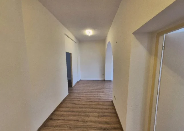 nebytovy-priestor-na-predaj-centrum-levice-7323m2-big-4