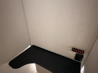 telefonna-budka-do-kancelarie-calling-booth