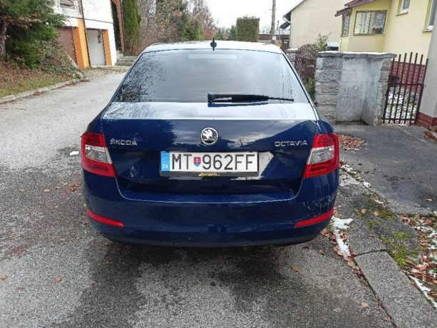 skoda-octavia-16-tdi-greenline-ambition-81kw110hp-m6-big-2