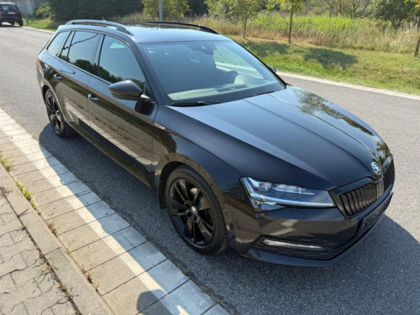 skoda-superb-combi-20-tdi-scr-sportline-dsg-big-2