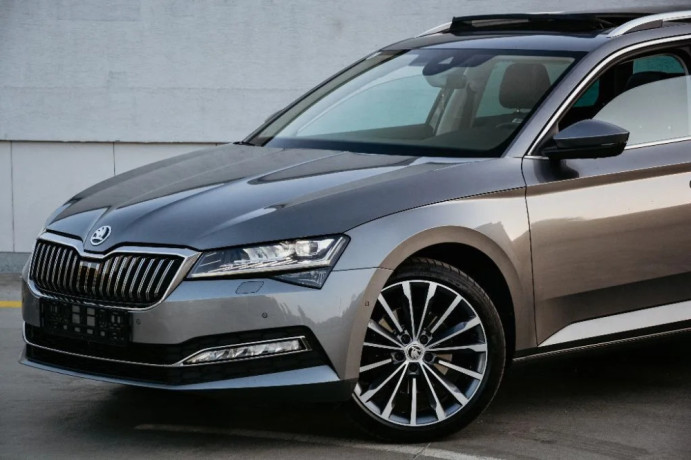skoda-superb-combi-20-tdi-scr-style-4x4-dsg-147kw200hp-a7-big-0