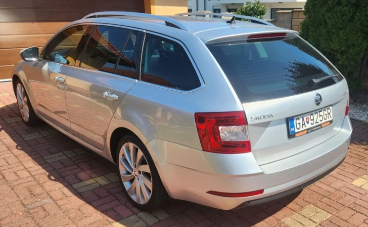 skoda-octavia-combi-20-tdi-laurinklement-4x4-dsg-135kw-big-2