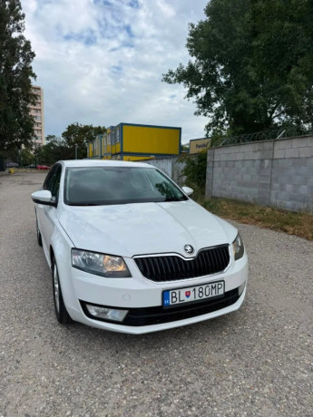 skoda-octavia-14-tsi-ambition-110kw150hp-m6-big-1