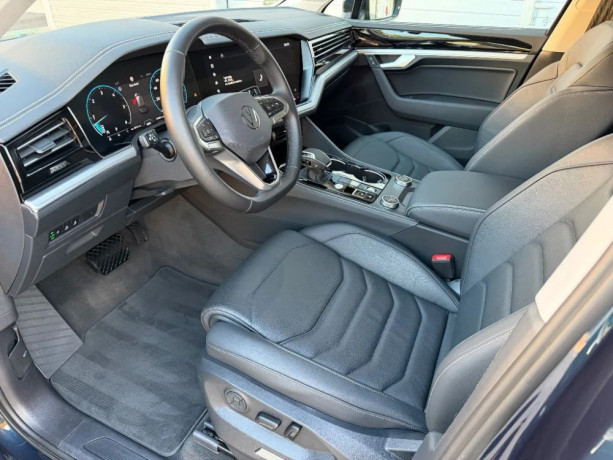 volkswagen-touareg-30-v6-tdi-elegance-limited-4motion-tiptronic-170kw231hp-a8-big-2