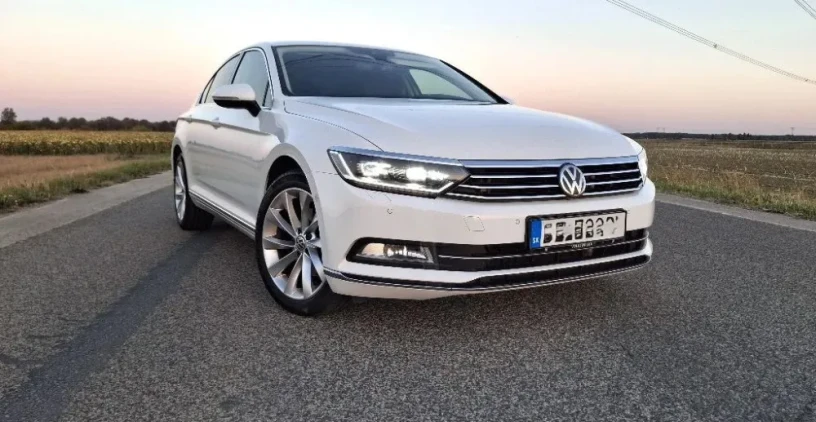 volkswagen-passat-20-tdi-110-kw-highline-dsg7-acc-led-kessy-ergocomfort-big-0