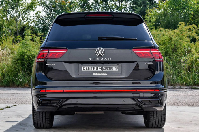 volkswagen-tiguan-allspace-20-tdi-evo-200k-scr-4motion-r-line-dsg-big-3