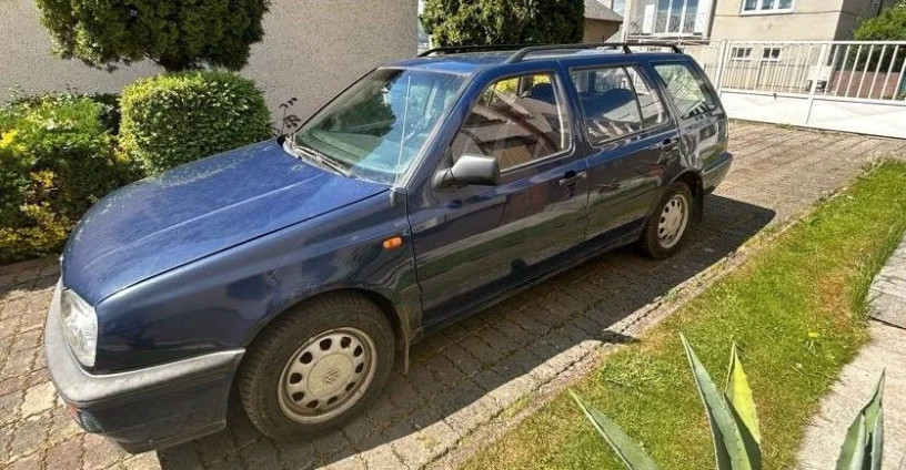 volkswagen-golf-variant-predaj-youngtimer-1995-mlady-veteran-big-0
