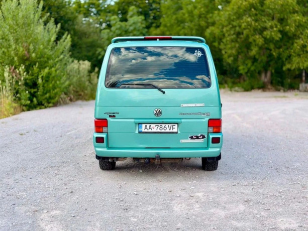 volkswagen-caravelle-t4-syncro-big-3