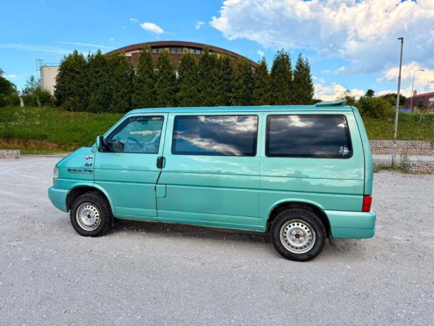 volkswagen-caravelle-t4-syncro-big-2
