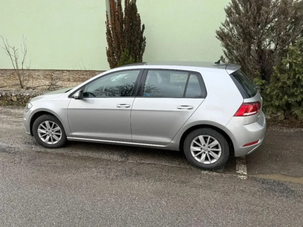 volkswagen-golf-golf-14-tsi-bmt-125k-comfortline-slovakia-eu6-92kw125hp-m6-big-0