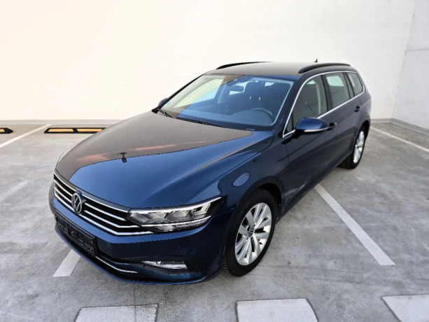 volkswagen-passat-variant-20-tdi-evo-business-dsg-110kw150hp-a7-big-3