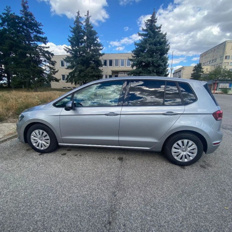 volkswagen-golf-sportsvan-16-diesel-85kw-manual-prevodovka-big-1