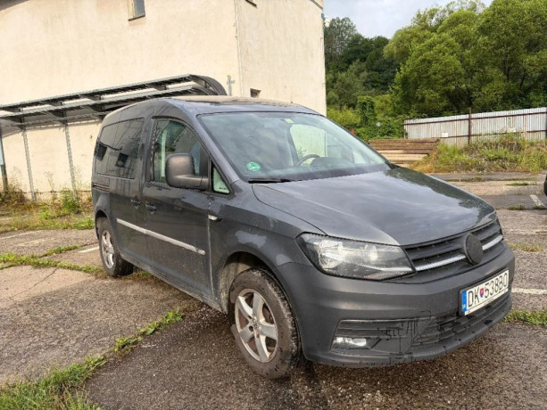 volkswagen-caddy-4-kombi-20l-tdi-big-1