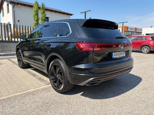 volkswagen-touareg-30-v6-tdi-elegance-4motion-tiptronic-170kw231hp-a8-big-2