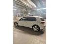 volkswagen-golf-gte-small-3
