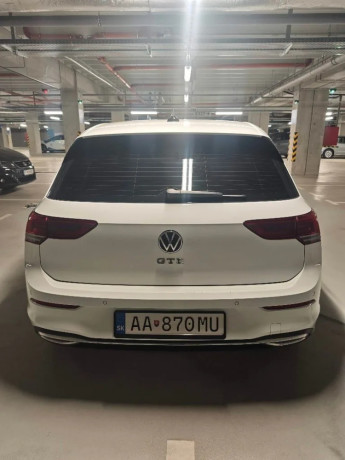 volkswagen-golf-gte-big-2