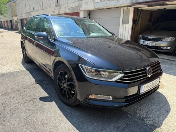 volkswagen-passat-variant-b8-big-0