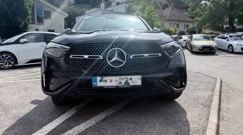 mercedes-benz-glc-kupe-mercedes-benz-glc-400-e-4matic-coupe-amg-line-big-3