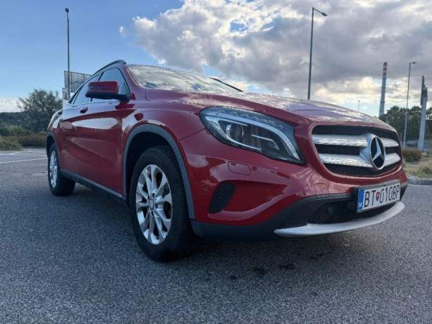 mercedes-benz-gla-180-at-90kw122hp-a7-big-2