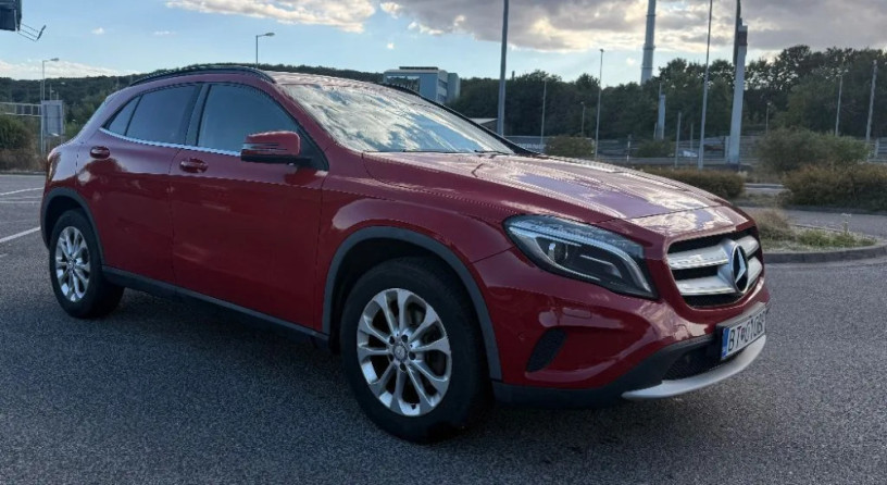 mercedes-benz-gla-180-at-90kw122hp-a7-big-0