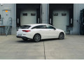 mercedes-benz-cla-180-shootingbrake-small-3