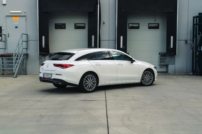 mercedes-benz-cla-180-shootingbrake-big-3