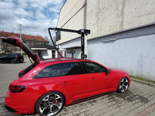 audi-rs4-competition-2024