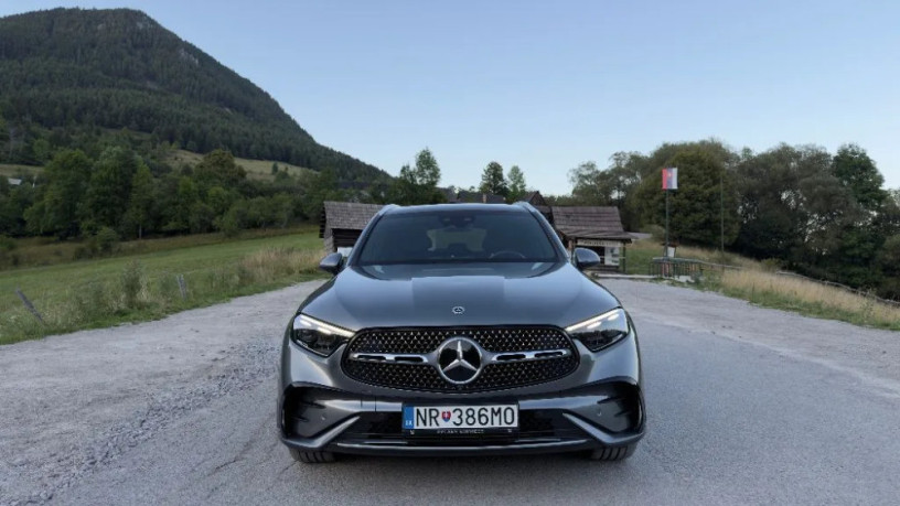 mercedes-benz-glc-suv-300mhev-4matic-at-190kw-bezkonkurencna-vybava-natacacia-zad-naprava-big-0