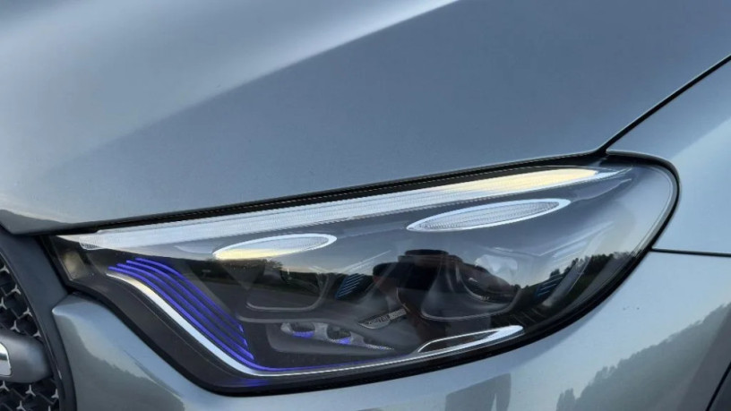 mercedes-benz-glc-suv-300mhev-4matic-at-190kw-bezkonkurencna-vybava-natacacia-zad-naprava-big-2