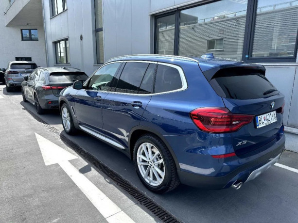bmw-x3-xdrive20i-xline-at-135kw184hp-a8-big-2