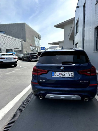 bmw-x3-xdrive20i-xline-at-135kw184hp-a8-big-1