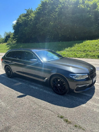 bmw-rad-5-touring-530d-xdrive-at-195kw265hp-a8-big-1