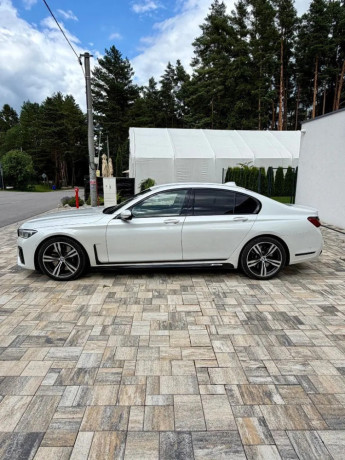 bmw-rad-7-750i-xdrive-at-390kw530hp-a8-big-3