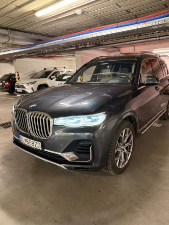 bmw-x7-xdrive-30d-at-195kw265hp-a8-big-0