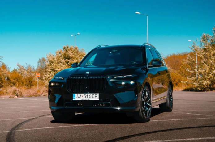 bmw-x7-xdrive40d-g07-259-kw-zaruka-bmw-predplateny-servis-big-0