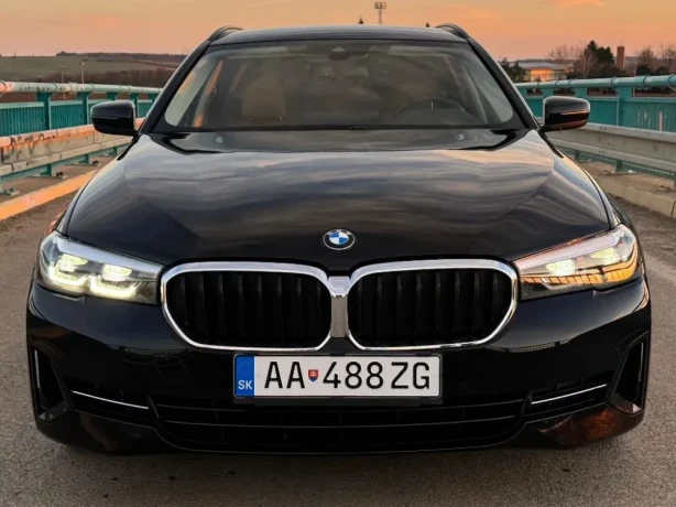 bmw-rad-5-touring-520d-mhev-at-140kw190hp-a8-big-0