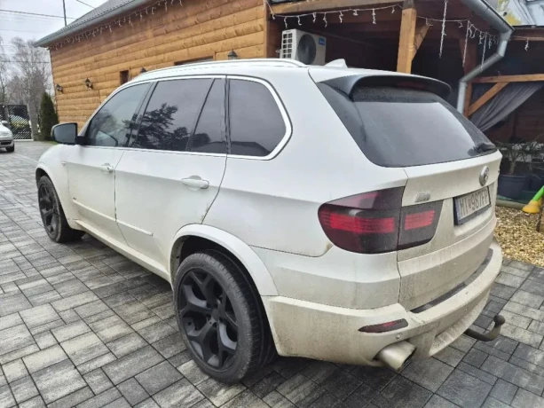 bmw-x5-xdrive30d-173kw235hp-a6-big-2